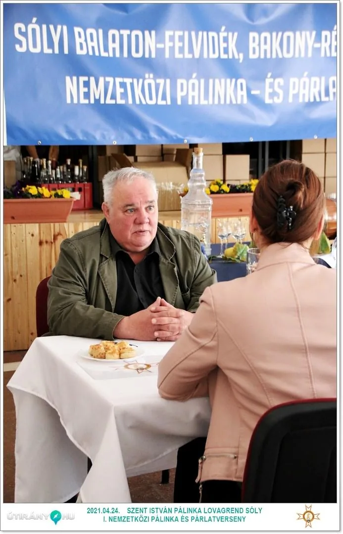 A bírálat órái