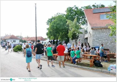 Sólyi Falunap és fakanál forgató