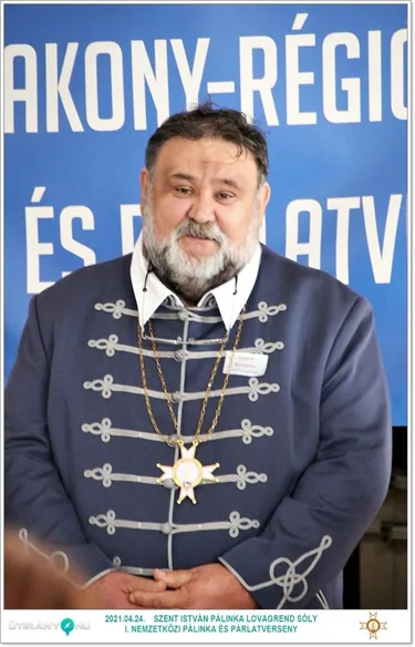 A bírálat órái