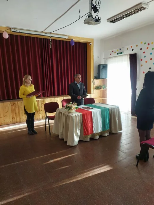 'Állampolgári esküt tett Sólyon' cikk borítóképe