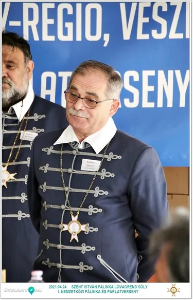 A bírálat órái