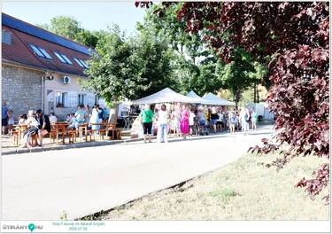 Sólyi Falunap és fakanál forgató