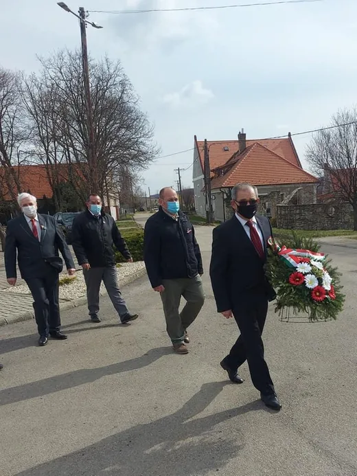'Csendes március 15 Sólyban' cikk borítóképe
